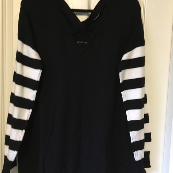 NWT DISNEY NIGHTMARE BEFORE CHRISTMAS sweater - Picture 4 of 6